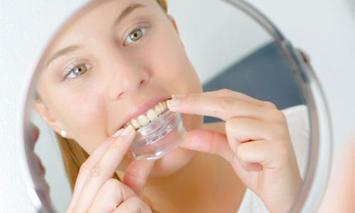 What is daytime bruxism?